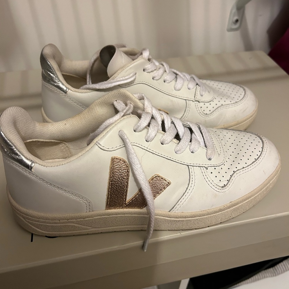 Veja Sneakers
